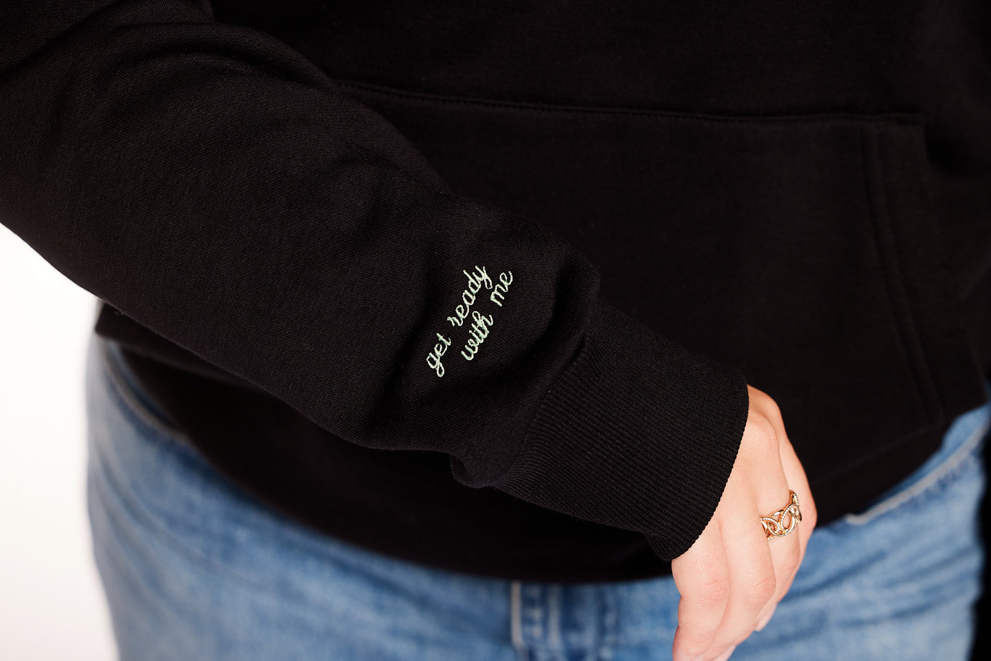 Sweat streetwear brodé édition limitée - BUTTERFLY / LACOLAB