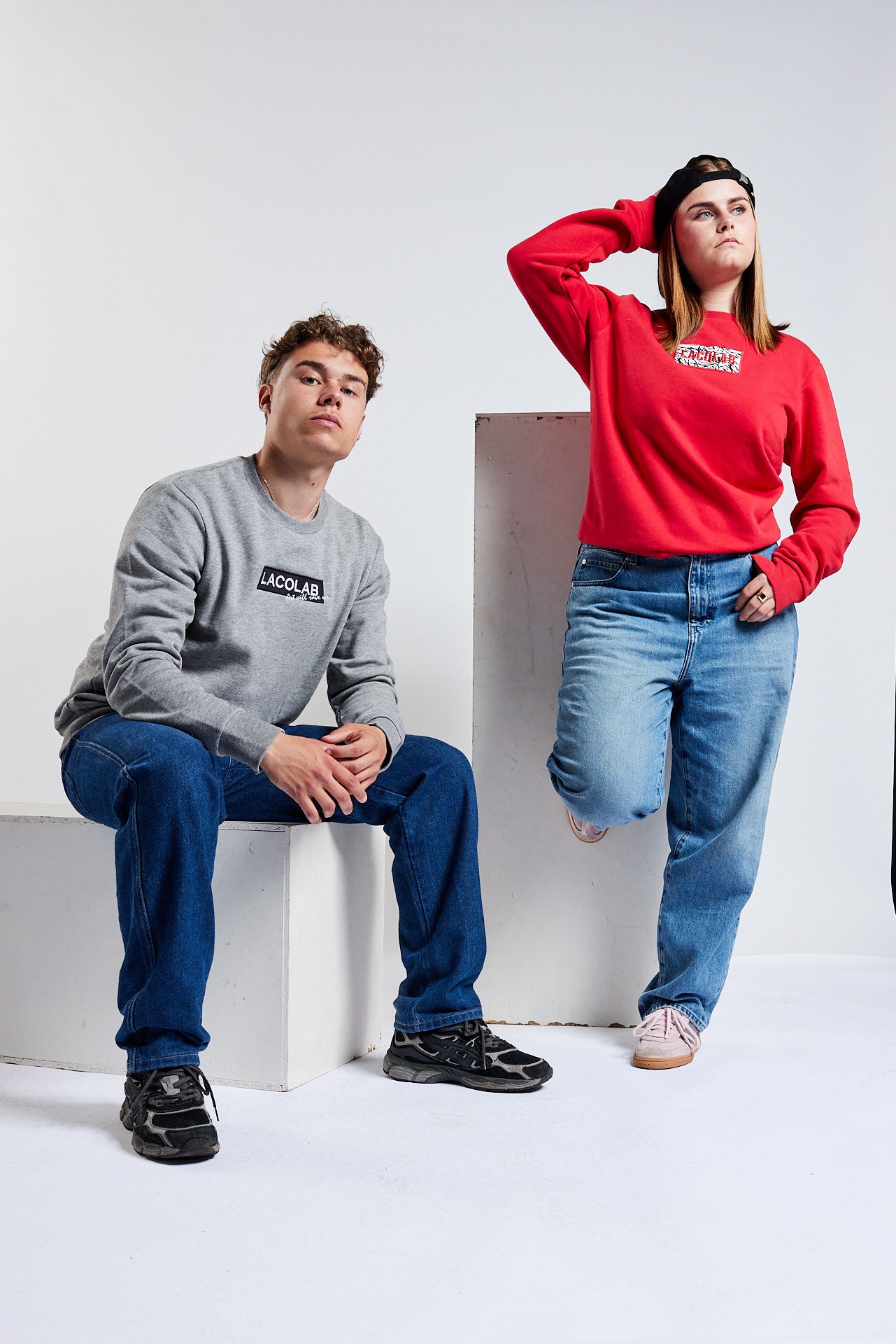 Sweat streetwear brodé édition limitée - ART WILL SAVE US BLK / LACOLAB
